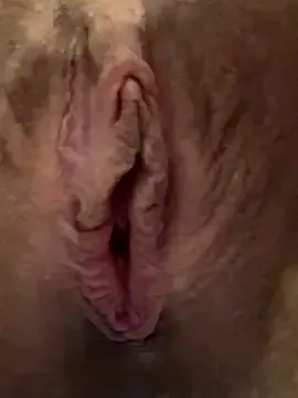 Naughty-IsabelleXX  live sex cam