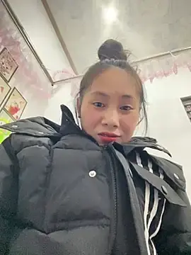 Nganbaby123  live sex cam