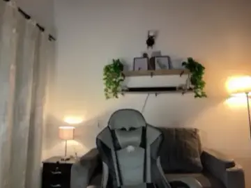Paulah_x  live sex cam