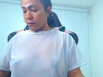 Saraahjoness  live sex cam