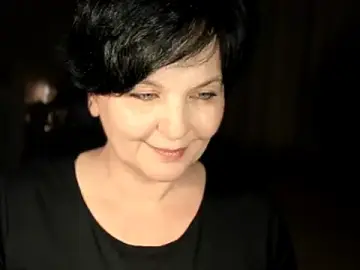 WitchBlueRose  live sex cam