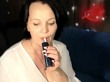 WitchBlueRose  live sex cam
