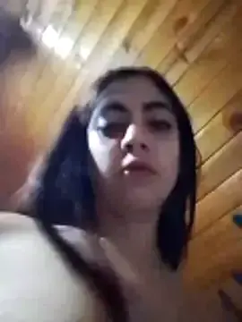 Bbitaincognita  live sex cam