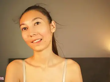 Bigboobsarya  live sex cam