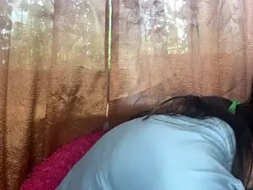 BellaLoveHugs  live sex cam