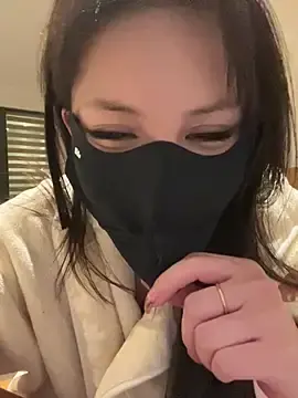 Carlin-yiyi  live sex cam