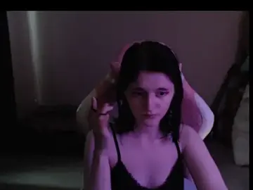 DemiCrimson  live sex cam