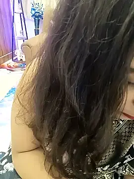 Divya_girl  live sex cam