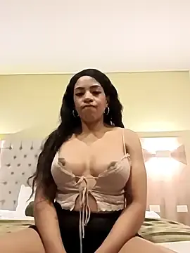 Issa_Km_  live sex cam