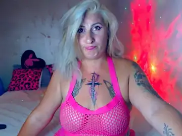 LilLux  live sex cam
