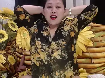 UrSweetClassyPinay  live sex cam