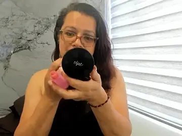 ELLE_HADID  live sex cam