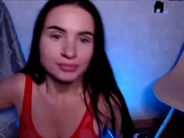 KristinSquirt  live sex cam