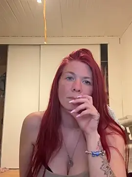 LisaLuxx  live sex cam