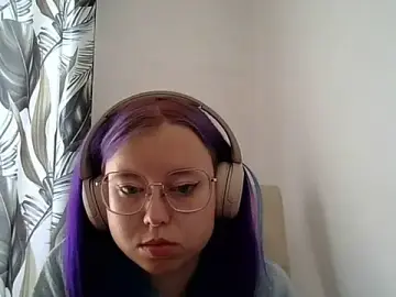 MaddieTeen  live sex cam