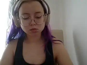 MaddieTeen  live sex cam