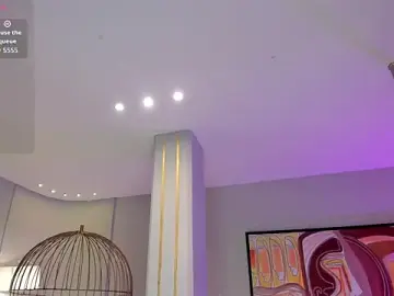 NiaHolland  live sex cam