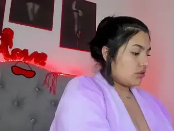 SaraAldridge  live sex cam