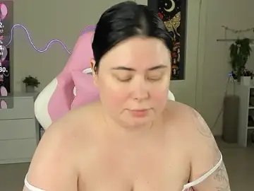 Akemi_BBW  live sex cam