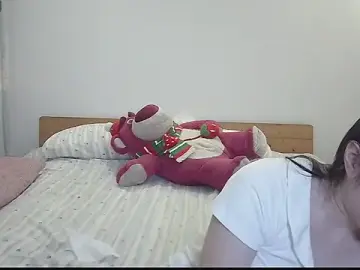 Belinda66  live sex cam