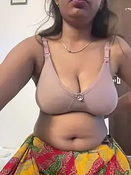 Bold-Girll  live sex cam