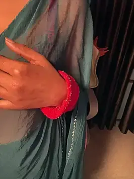 Lucky_Flora  live sex cam