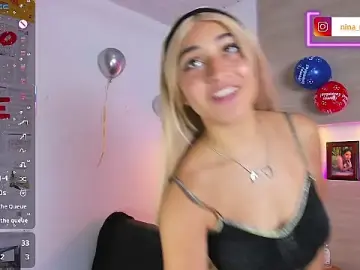 Nina-Mars  live sex cam