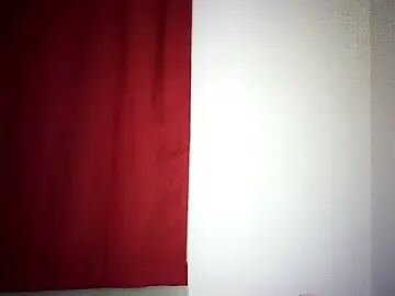 Pierra77  live sex cam