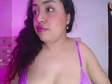 Cristal_horny19  live sex cam