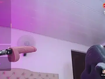 Cristal_horny19  live sex cam