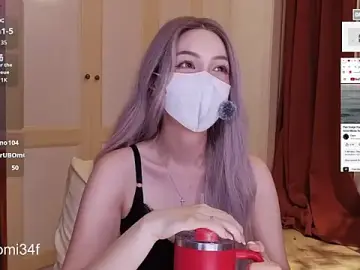 Nayomi_34f  live sex cam