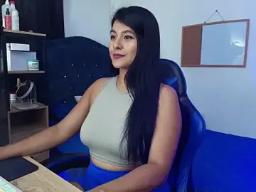Julieta_Sandia  live sex cam