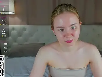Linda__Bloom  live sex cam