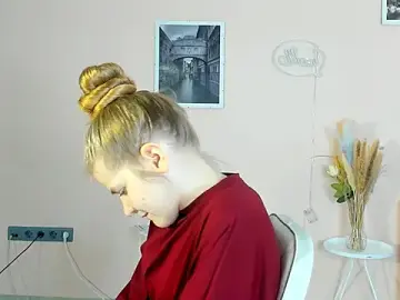 VikiSwauger  live sex cam