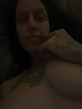 Lapunkt89  live sex cam