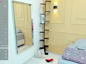 CATIAJONES  live sex cam