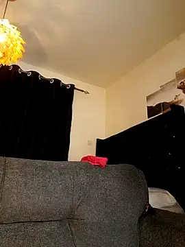 Ferrarrii  live sex cam