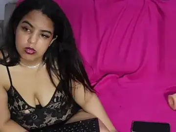 Morenarabudabr  live sex cam
