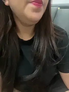 Naughtypreeti  live sex cam