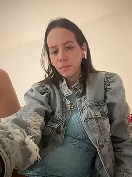 Caterinekess  live sex cam