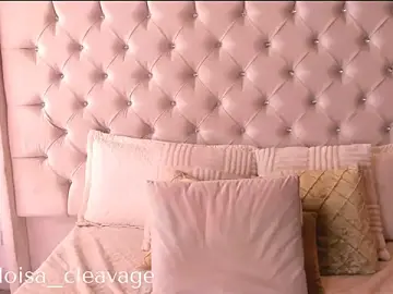 Eloisa_cleavage_  live sex cam