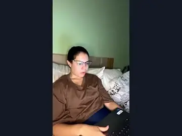KimbraCotreau  live sex cam