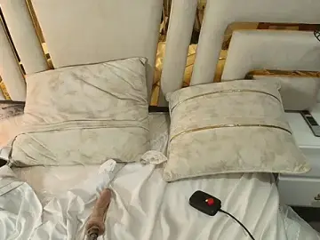 Ximena_Fox_  live sex cam