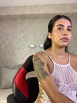Genesissara  live sex cam