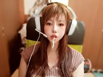 Mew-mia-meow  live sex cam