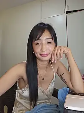 Emceeeeee25  live sex cam