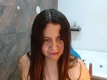 Heidy_Wells  live sex cam