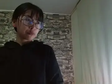 Luna_7_777  live sex cam