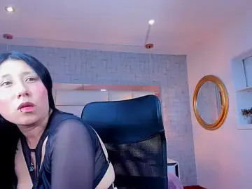 Nohemi_louse  live sex cam