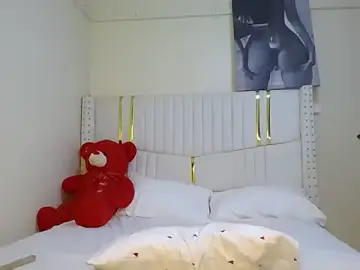 Tamia_love200  live sex cam